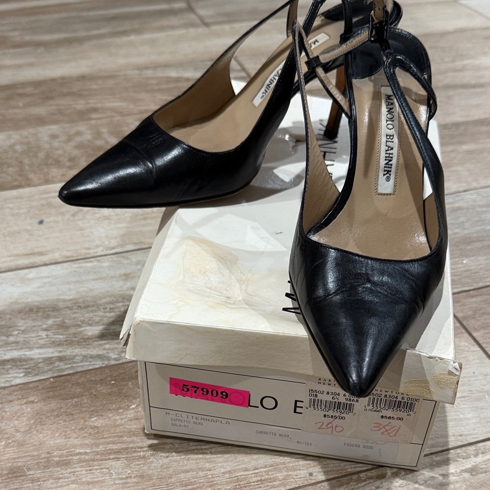 Manolo Blahnik Black Leather Pointed Toe Slingback Heels